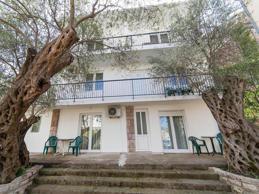Hana Accommodation Sveti Stefan Εξωτερικό φωτογραφία