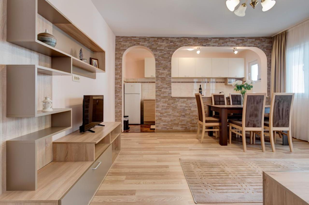 Hana Accommodation Sveti Stefan Εξωτερικό φωτογραφία