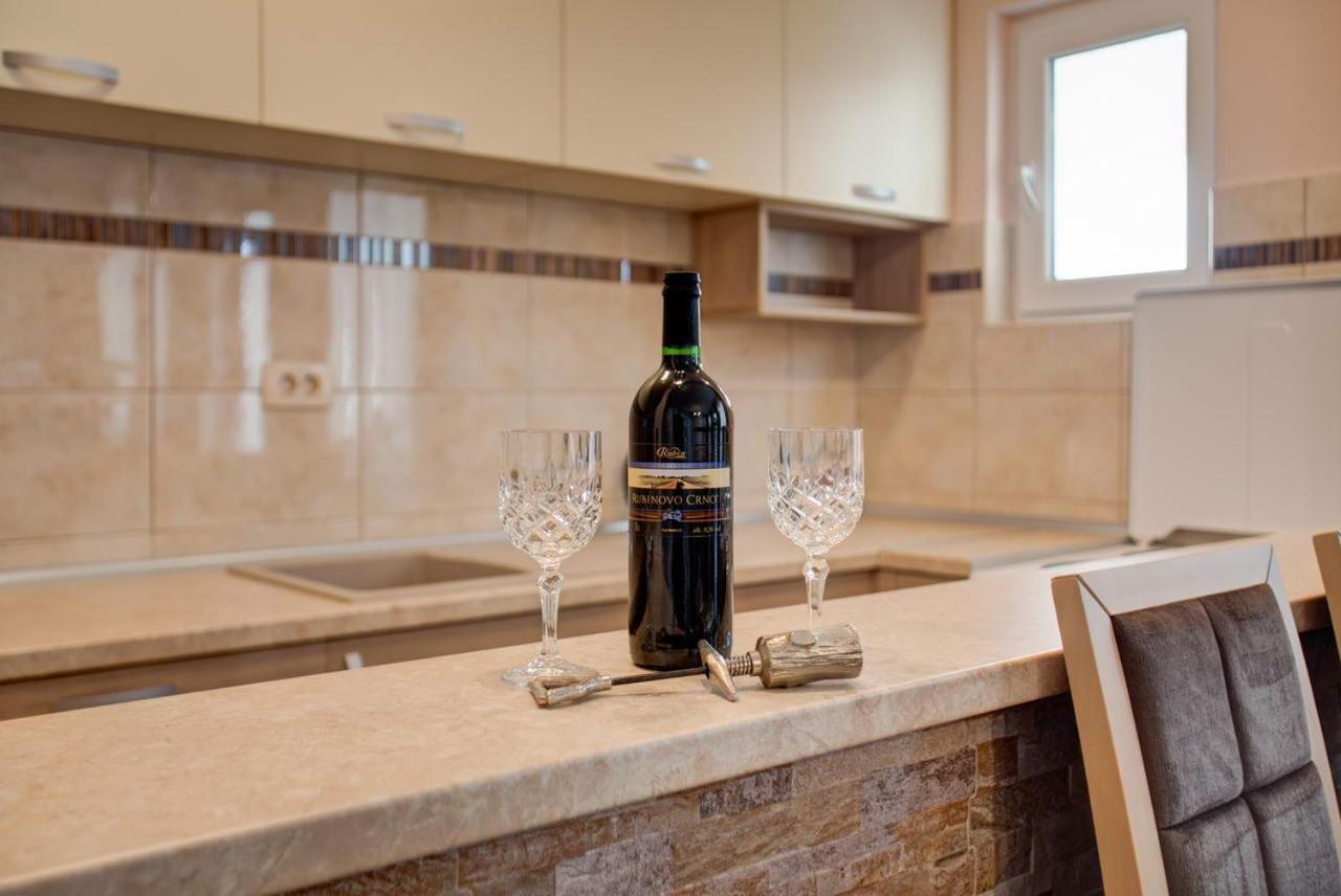 Hana Accommodation Sveti Stefan Εξωτερικό φωτογραφία