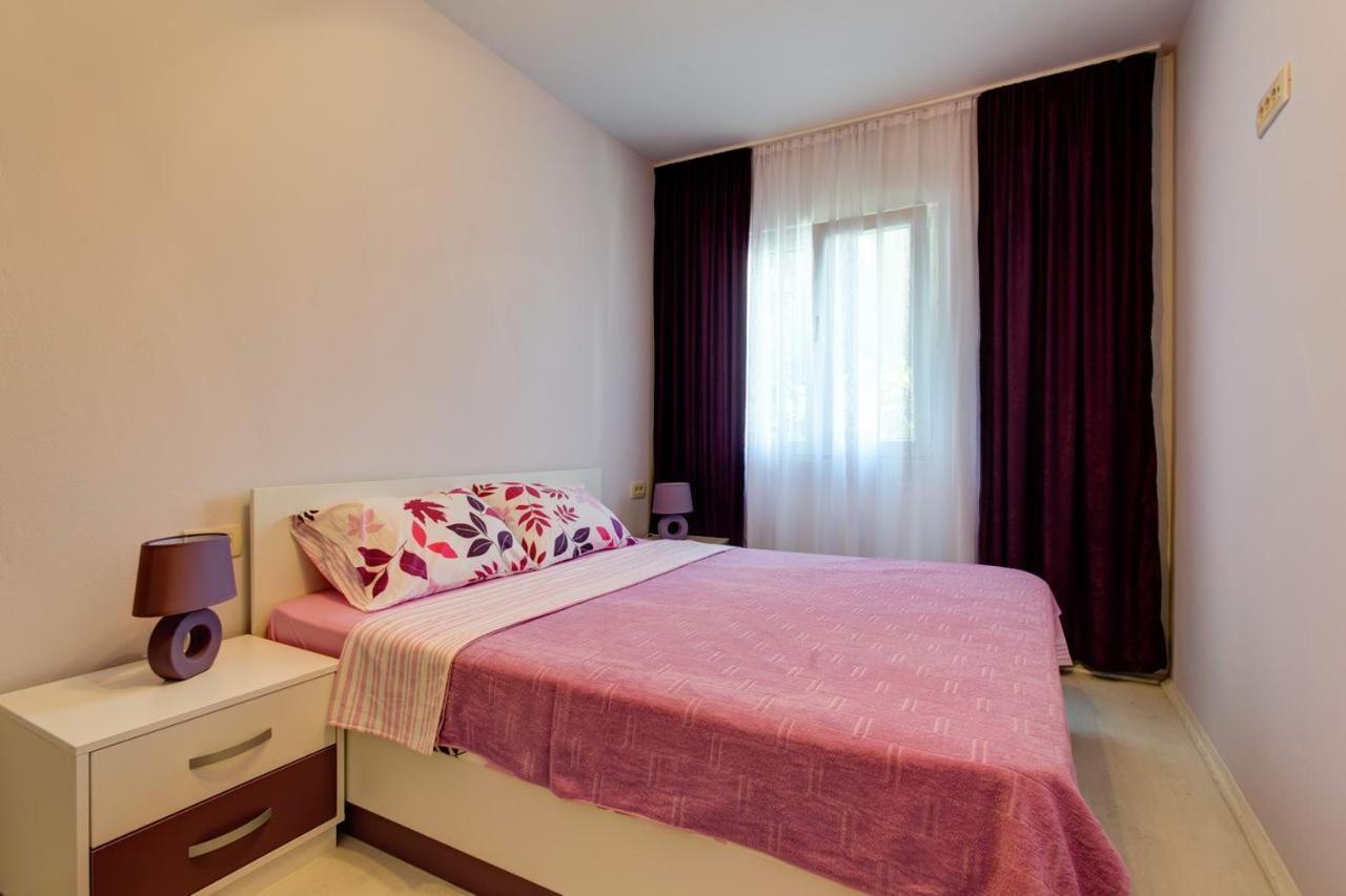 Hana Accommodation Sveti Stefan Εξωτερικό φωτογραφία